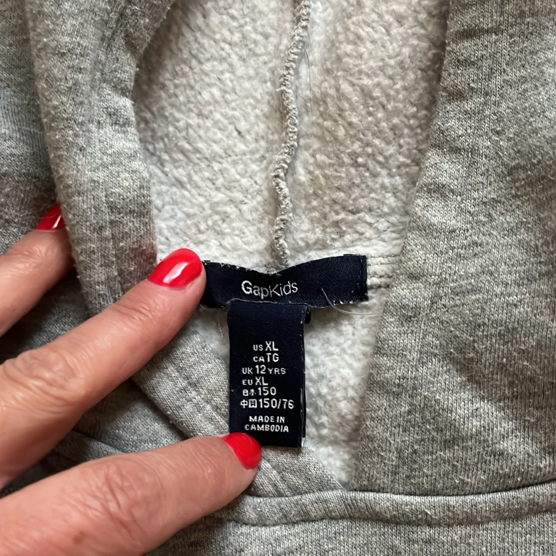 Grå hoodie från GAP - 1