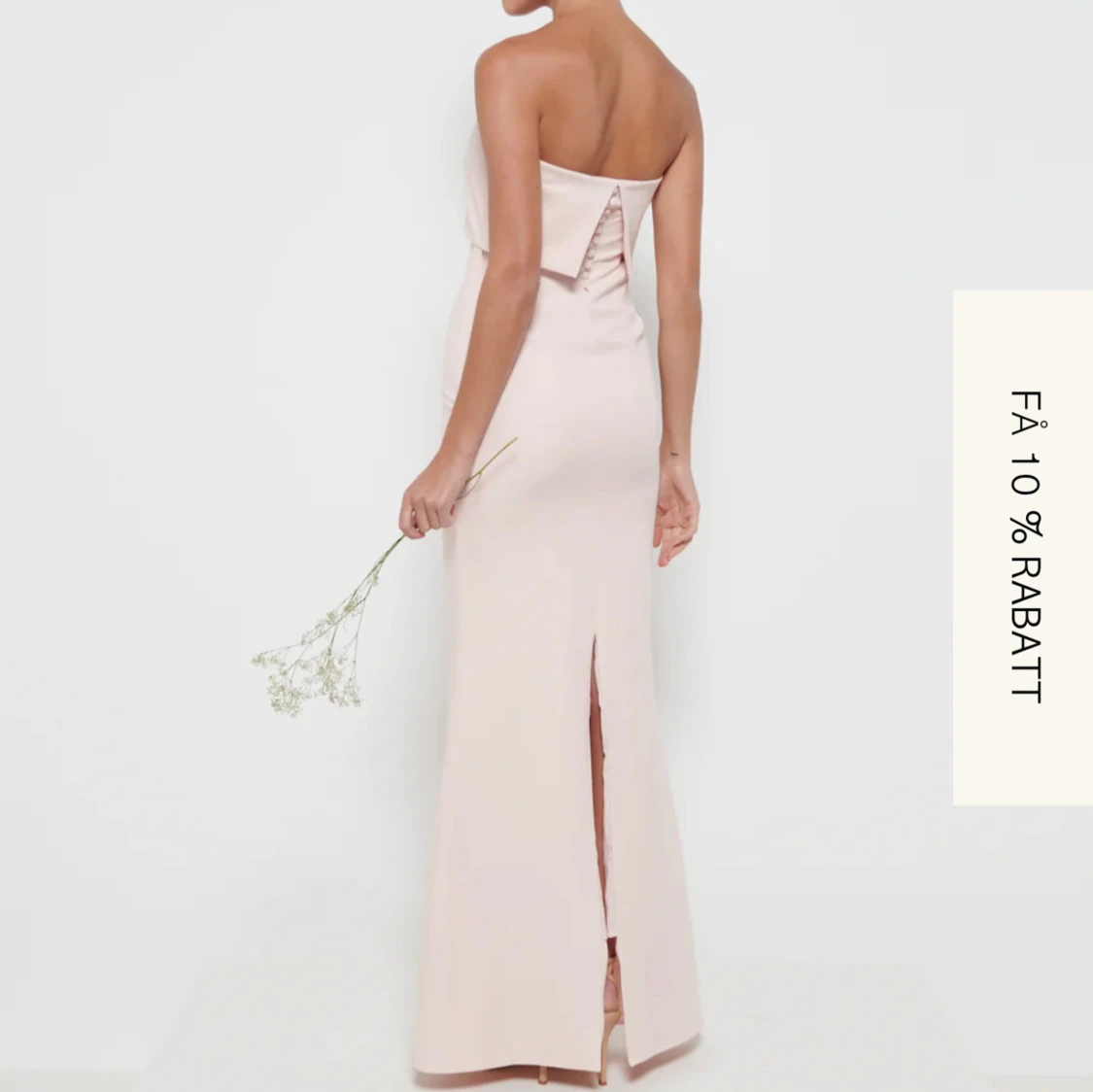 Ljusrosa axelbandslös långklänning - 1