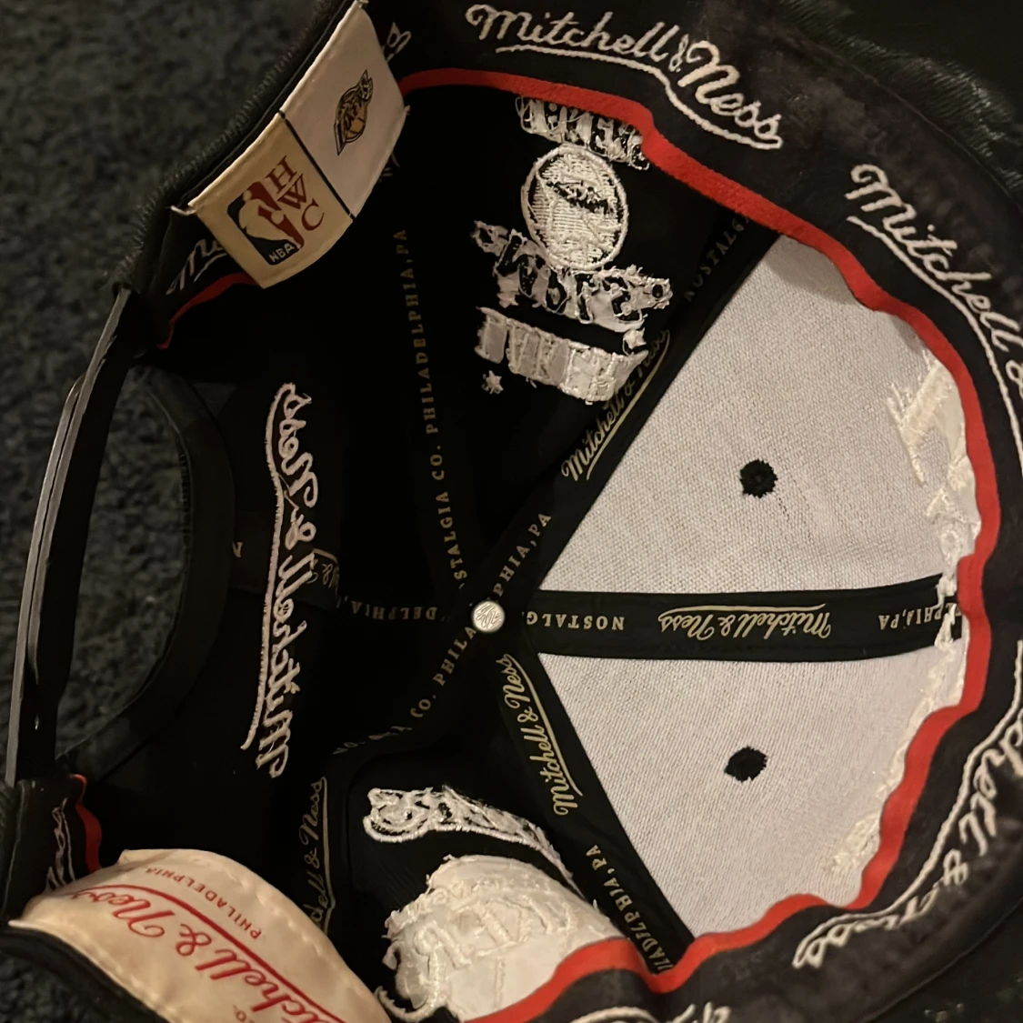 Svart keps från Mitchell & Ness - 90