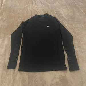 Tränings tröja  - Svart tränings tröja ifrån Lager 157 
