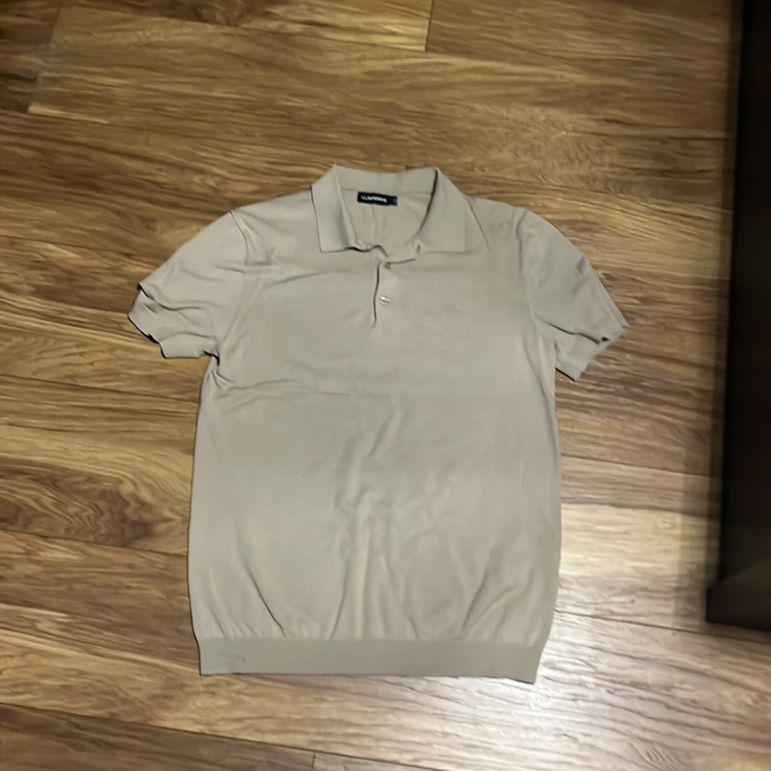 Beige pikétröja från J.Lindeberg