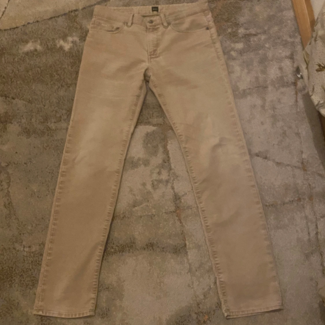 Beige byxor från Hugo Boss