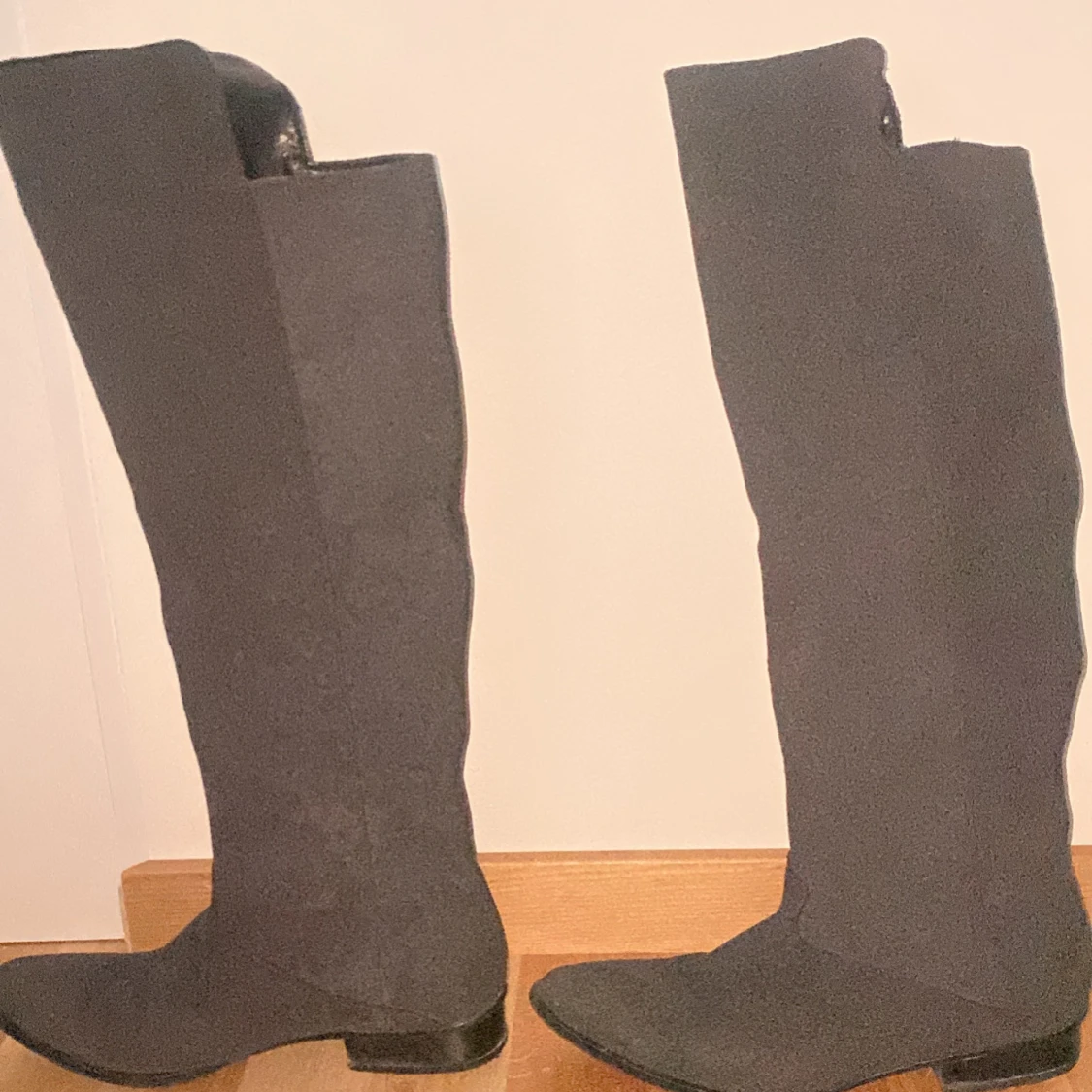 Svarta höga stövlar - 91