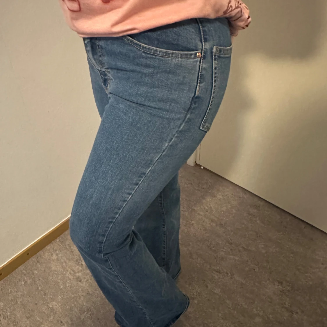 Blå flared jeans - 91