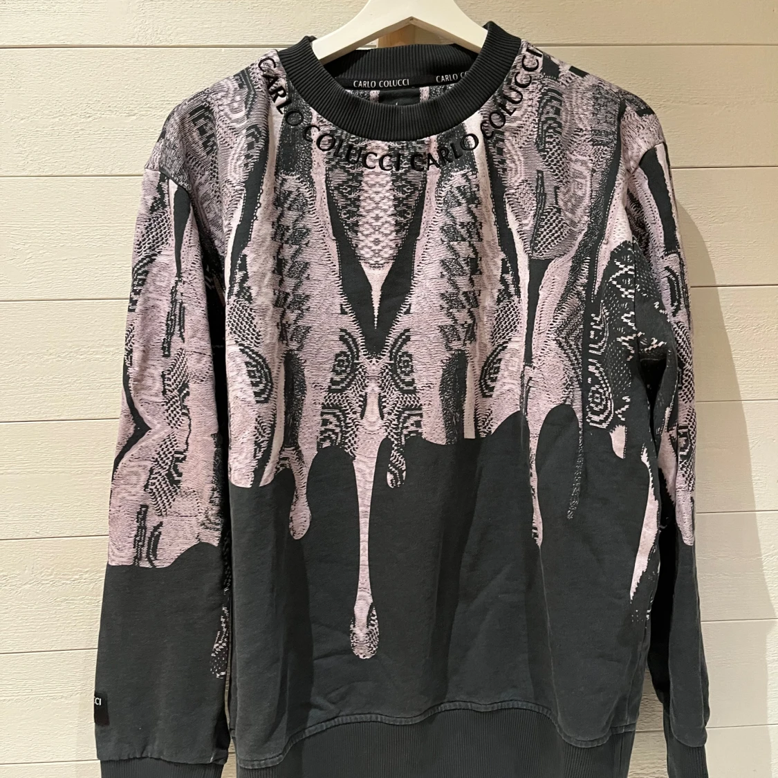 Mönstrad tröja från Carlo Colucci - 90