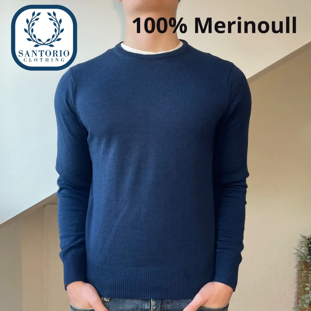 Svinsnygg 100% merinoull tröja från Stenströms i 10/10 skick! Han på bilden är ca 176 & 72 kg. Nypris: ca 1700kr. Skriv vid frågor eller funderingar🙌. Neuletakit & Villapaidat.