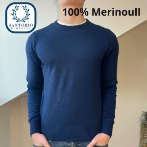 Stenströms Pullover 100% Extrafine merino - Svinsnygg 100% merinoull tröja från Stenströms i 10/10 skick! Han på bilden är ca 176 & 72 kg. Nypris: ca 1700kr. Skriv vid frågor eller funderingar🙌