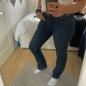 Jeans - Perfekta jeans som är oanvända och i gott skick.