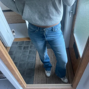 Mango jeans  - Snygg jeans från mango i blått 