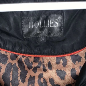 Hollies jacka  - En jacka 