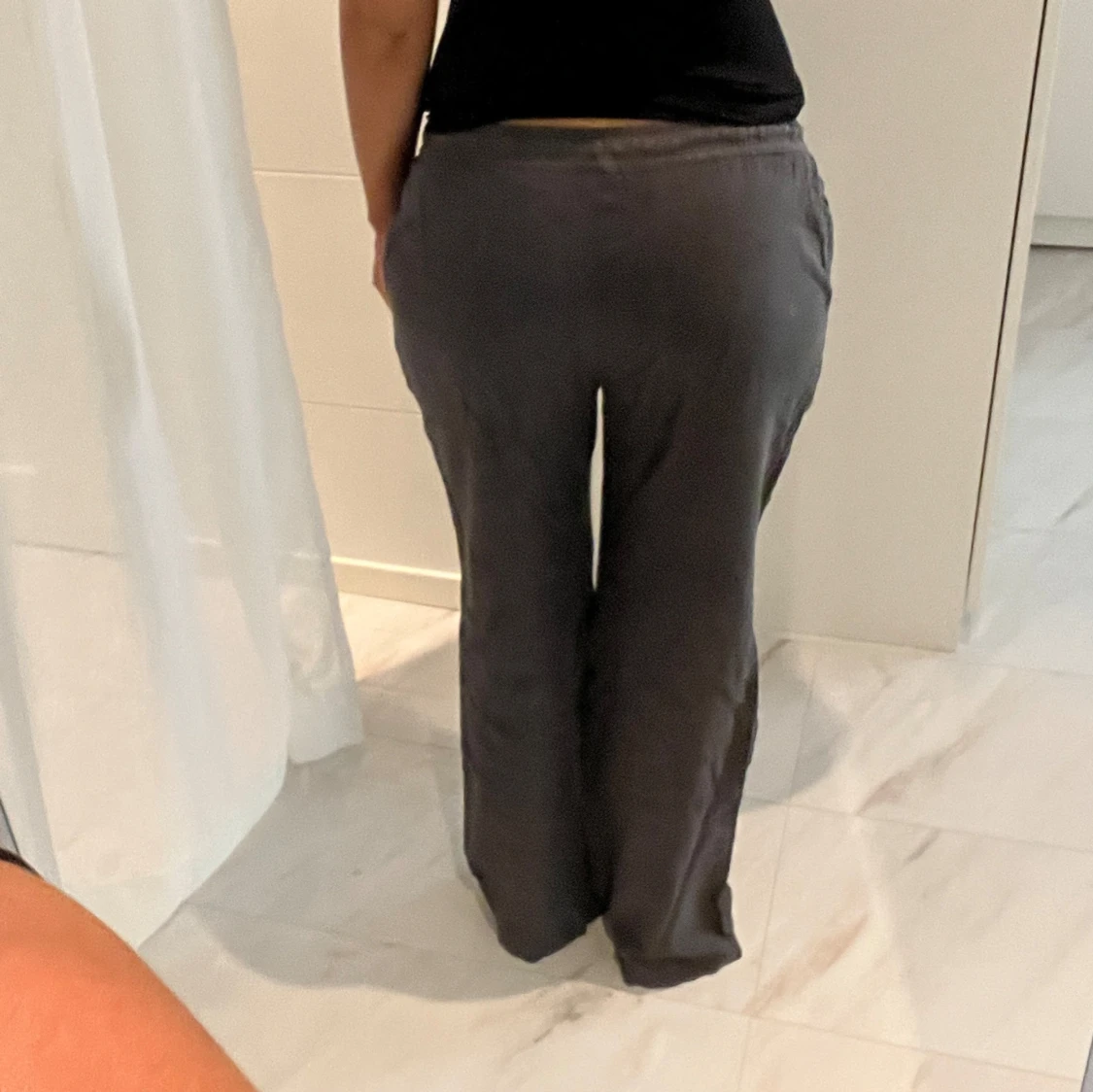 Gråa midwaist linnebyxor  - 90