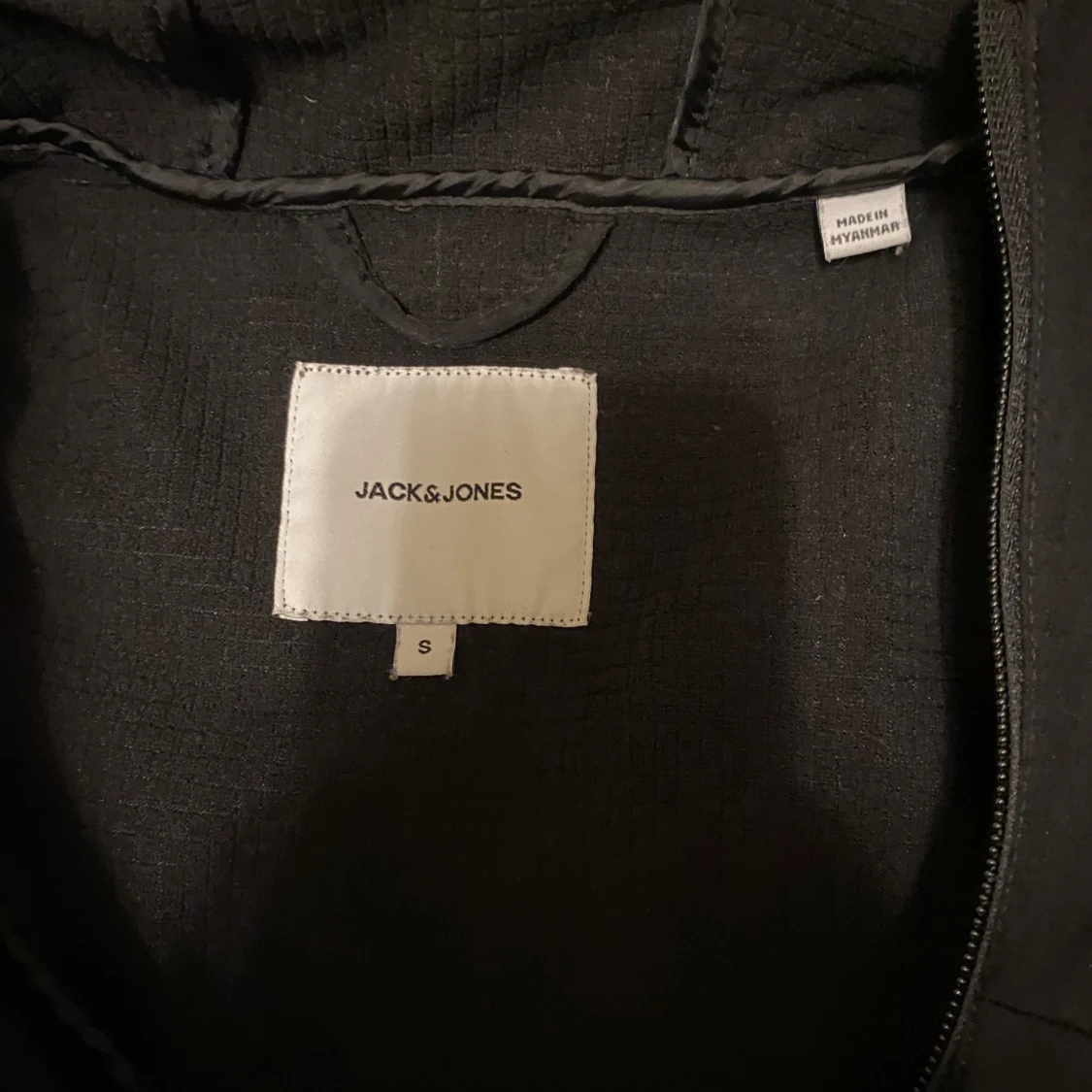 Svart jacka från Jack & Jones - 90