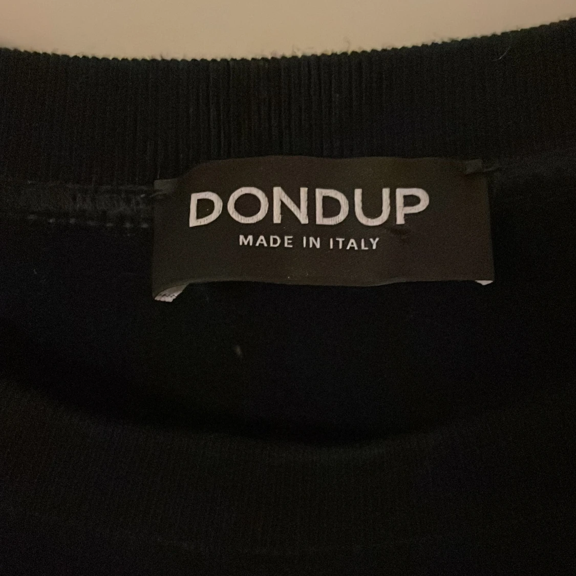 Svart tröja från Dondup - 2