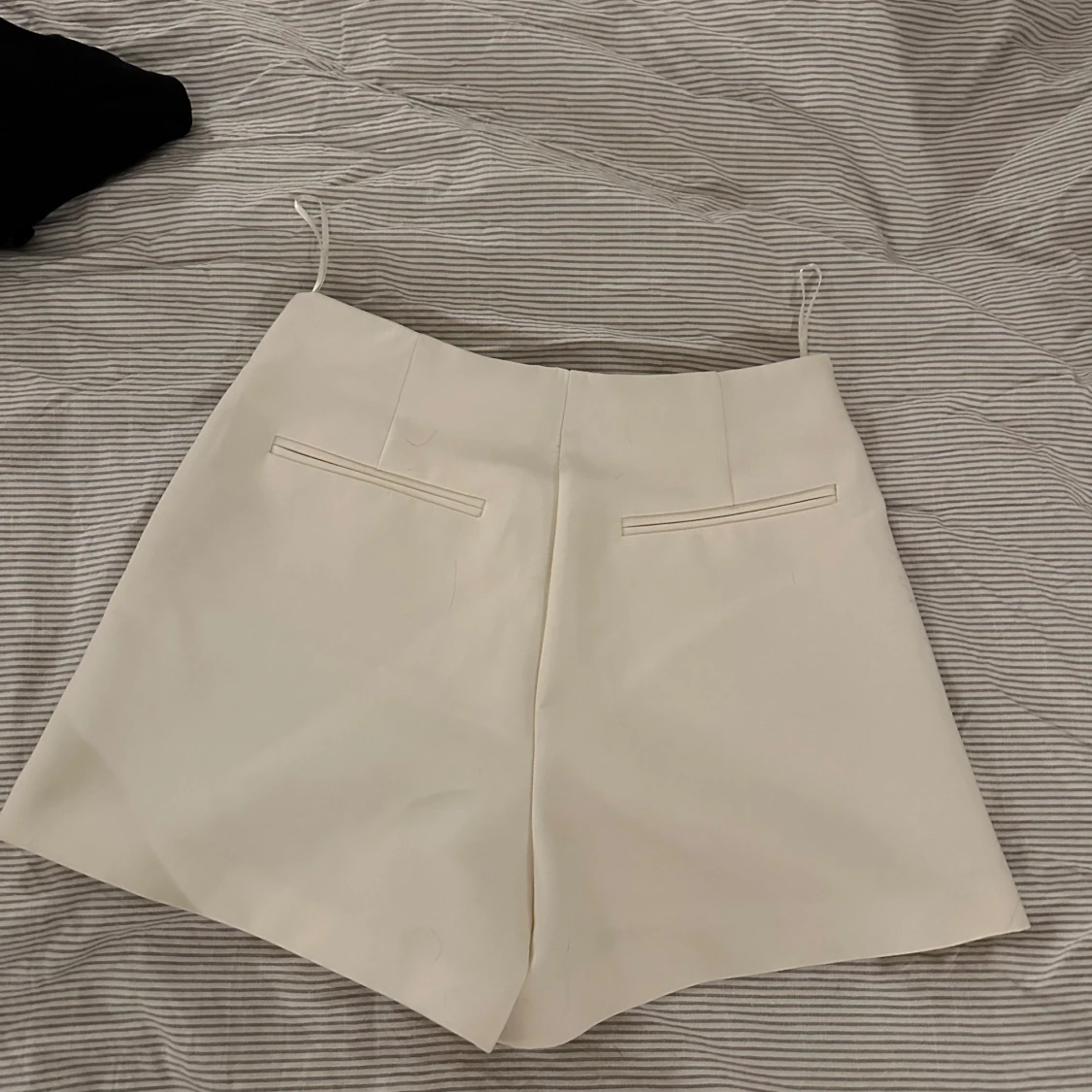 Vita omlott shorts - 2