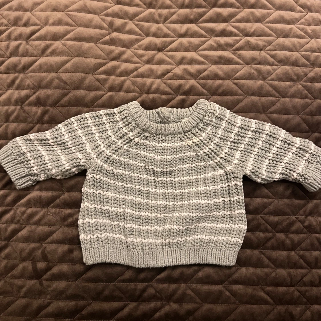 Stickad tröja
