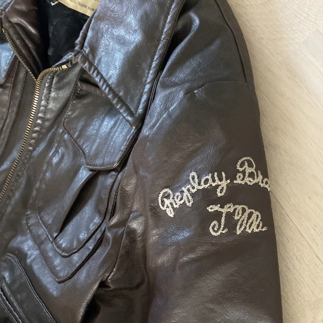 Brun skinnjacka från Replay - 2