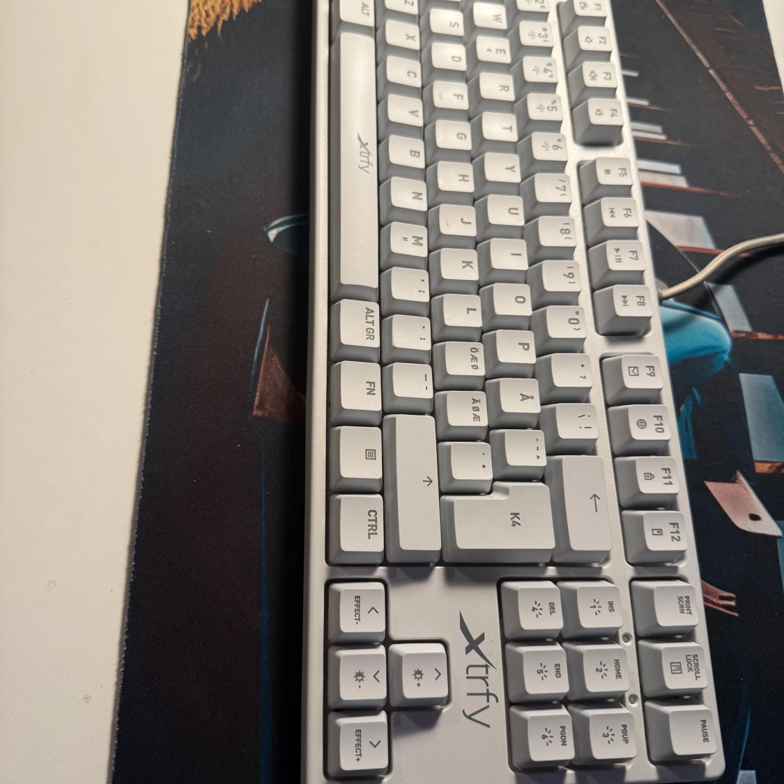 Vit tangentbord (Xtrfy K4) - 3