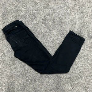 Diesel jeans - Säljer dessa fäscha diesel jeans! |storlek 30/32 | hör av er vid minsta fundering🤝