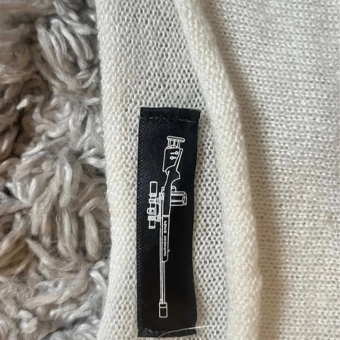 Unik underbar kofta med assymetrisk knäppning  - 91