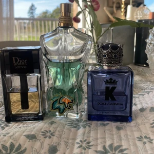 Oarfymer - Alla är över halva använda docigabana=400 dior= 800 Jean Paul gaultier=400 Kan mötas upp i Gbg  Alla tre för 1400