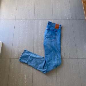 Replay Grover Jeans  - Säljer nu dessa replay Grover jeans, skriv för fler bilder/frågor🙌🏼