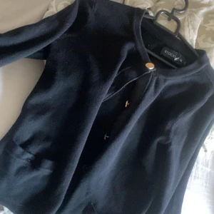 Gullig kofta!💞 (tryck it på köp nu) - Nyskick!💘