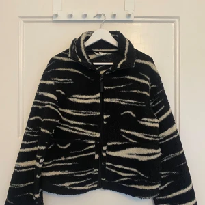 Jacka h&m - Jacka hm, jättefint skick 