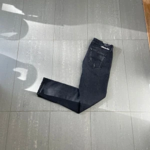 Replay Jeans  - Säljer nu dessa replay jeans, skriv för fler bilder/frågor🙌🏼