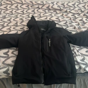 Sail Racing jacka - Skal Racing jacka köpt för 3600, Använt några gånger, inga skador 