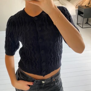 Stickad tröja - Jättesöt stickad tröja ifrån zara