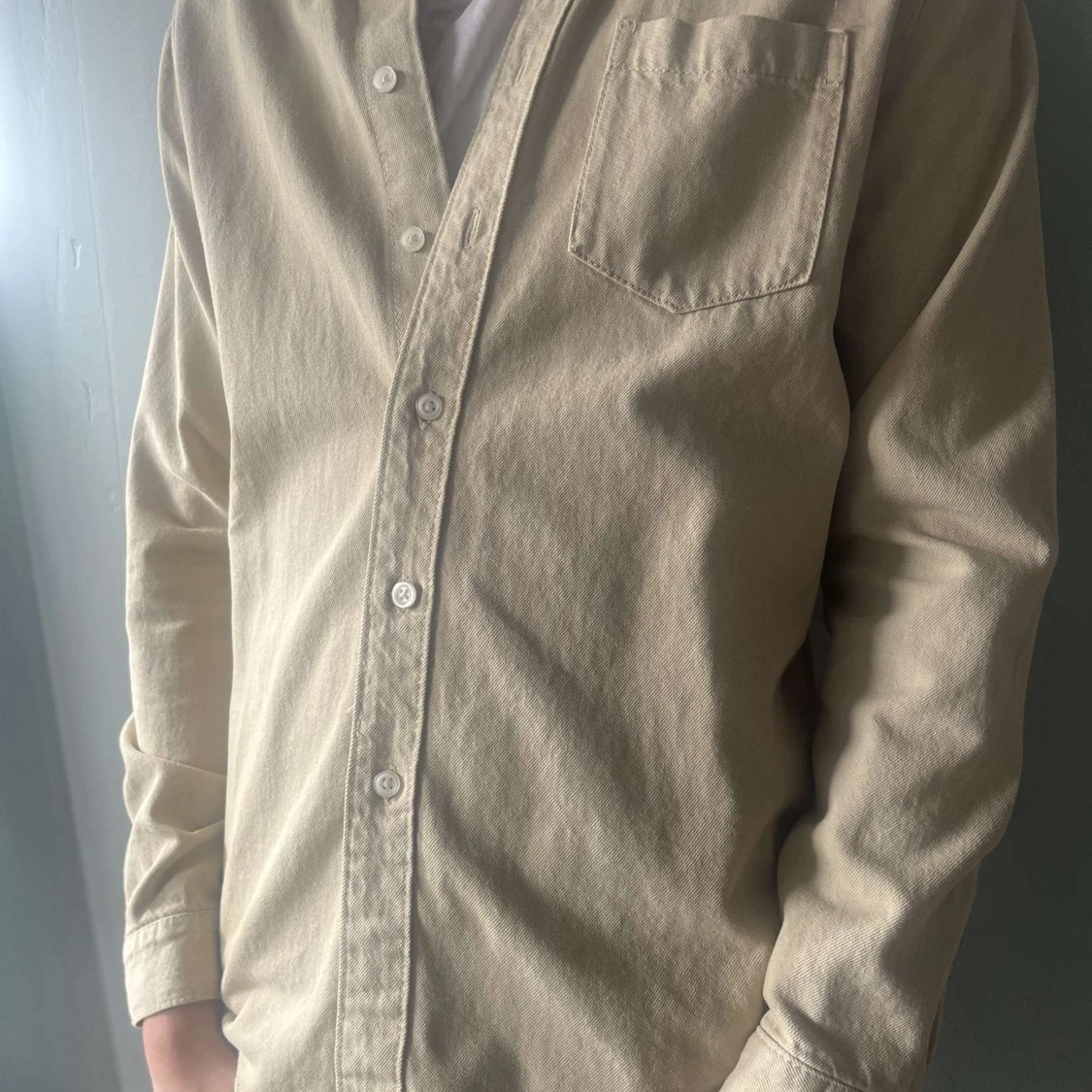 Snygg beig overshirt  - 90