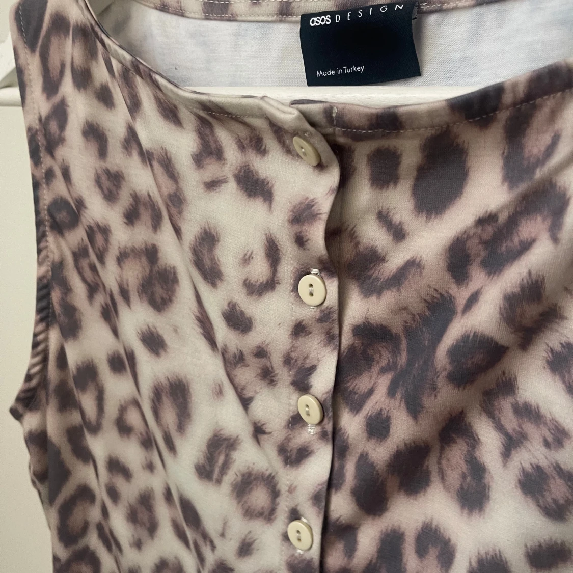 Leopardmönstrad topp från ASOS  - 91