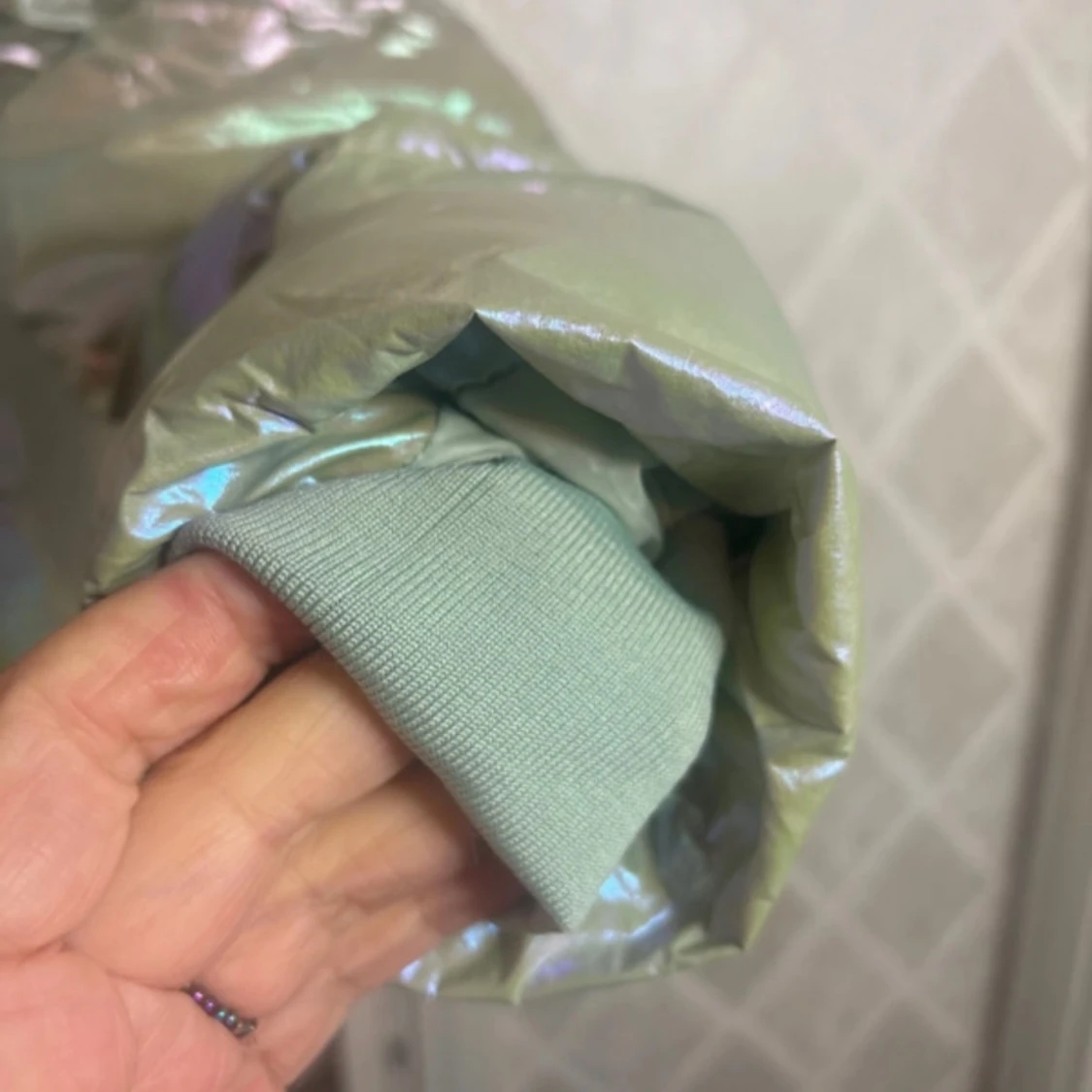 Iridescent pufferjacka från Levera - 93