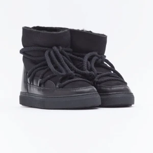 Inuikki skor - svart - Så fina och varma vinterskor!! Set helt oanvända ut, skriv för fler bilder💕