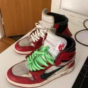 Off White Chicago 1s - Condition 6/10  