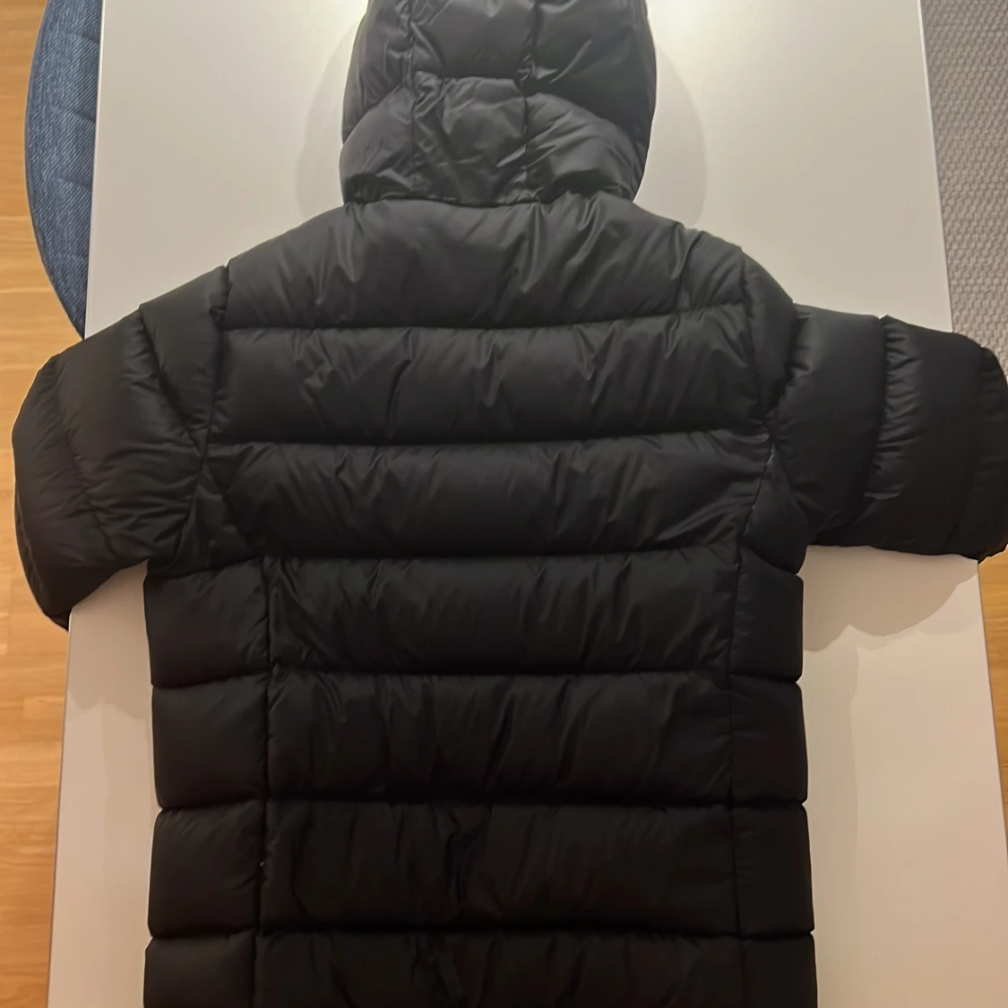 Svart pufferjacka från Everest - 90