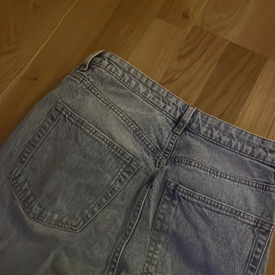 Blå jeans i bra skick - 92