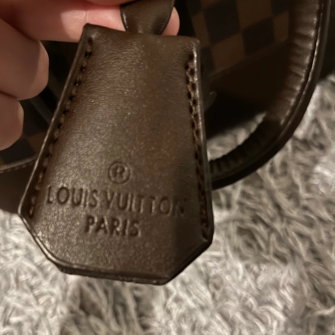 Brun rutig handväska  - 92