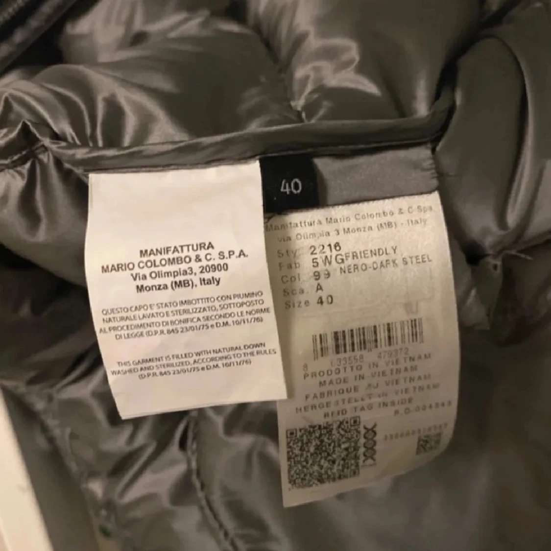 Svart pufferjacka från Colmar - 2