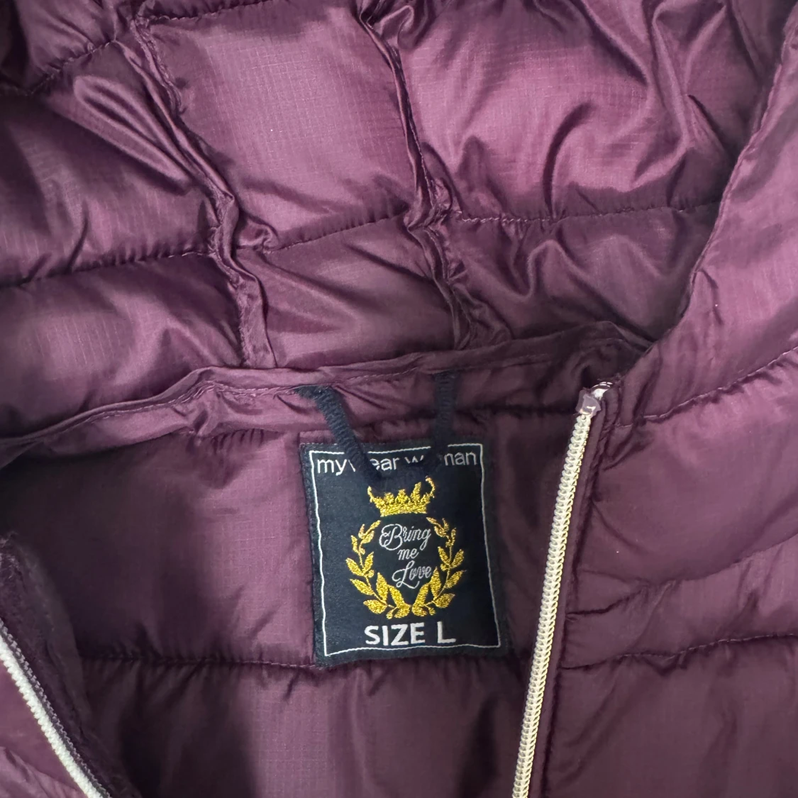 Vinröd dunjacka från Bring Me Love - 91