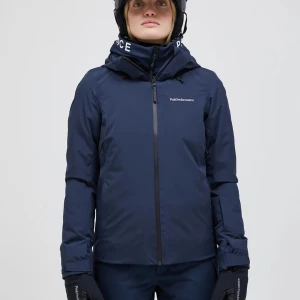 Skidjacka från PeakPerformance  - Finaste och varmaste skidjackan från Peak Performance som är använd under två säsonger ❤️❤️❄️nypris är 3500🥰Skriv om ni önskar fler bilder för tog bara de jag hittade nu!