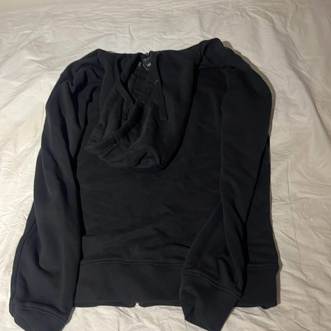 Svart hoodie från Lyle & Scott - 90