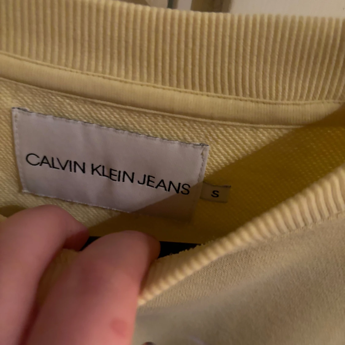 Gul sweatshirt från Calvin Klein Jeans - 90