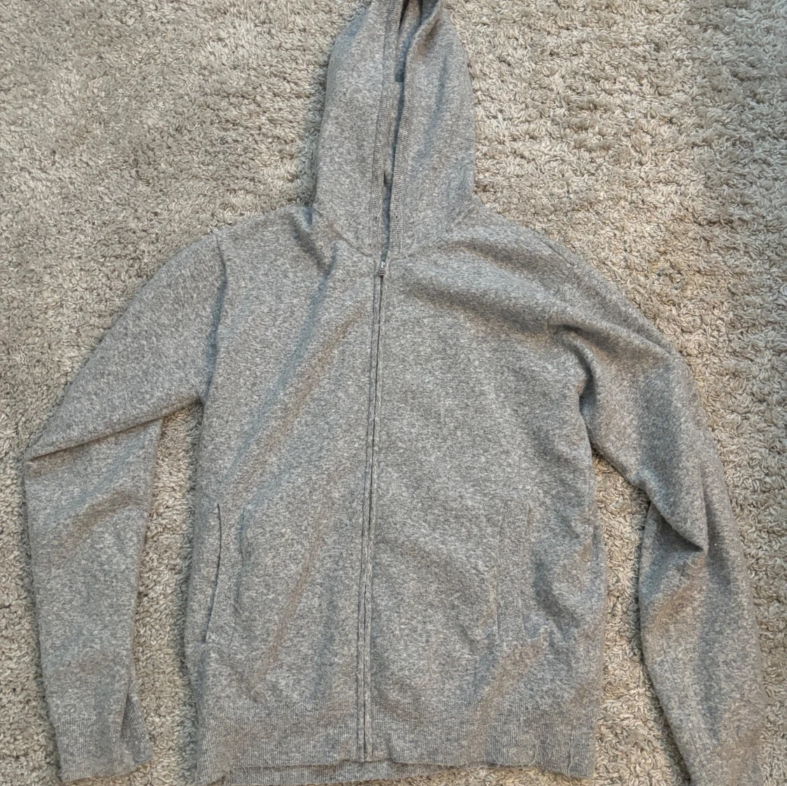 Stickad Hoodie