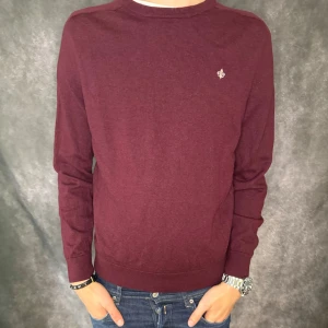 Morris tröja  -  // Morris tröja | Nyskick | Storlek: S (Står XL i lappen men är helt fel) | Nypris runt 1600kr | Kontakta för fler frågor eller funderingar // Deluxecloset