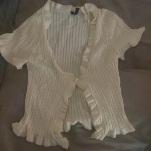 Vit kofta  - Använd 3 gånger, super bra skick