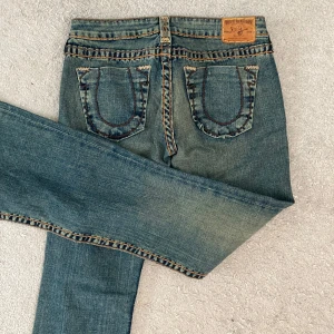 True religion jeans  - True religion low waist bootcut jeans. Storlek 28. 