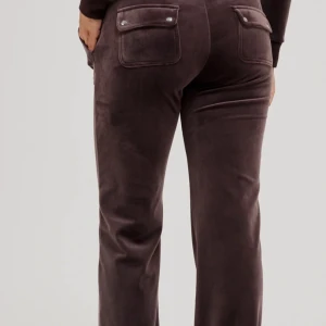 Juciycoture  - Säljer dessa bruna juciy pgr av att ja knappt använt dem🥰