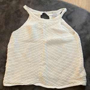 Stickad blus - Fint skick, ej använd mycket 