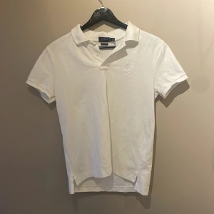 Polo Ralph lauren piké S - Skick 9/10 storlek S 1-3 dagars frakt 🚚 tveka inte om ni har några frågor 
